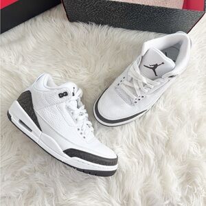 Air Jordan 3 Retro – White / Dark Mocha